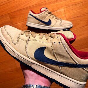 SOLD! @chillwillscloset - *SAMPLE* 1/24! RARE Nike SB Dunk "Gold Dust" w/ dif